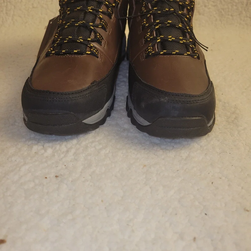 Pacific Trail Rainier Men's Hiking Boots  US Size‎ 9
